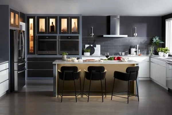 Fixtures & Accents